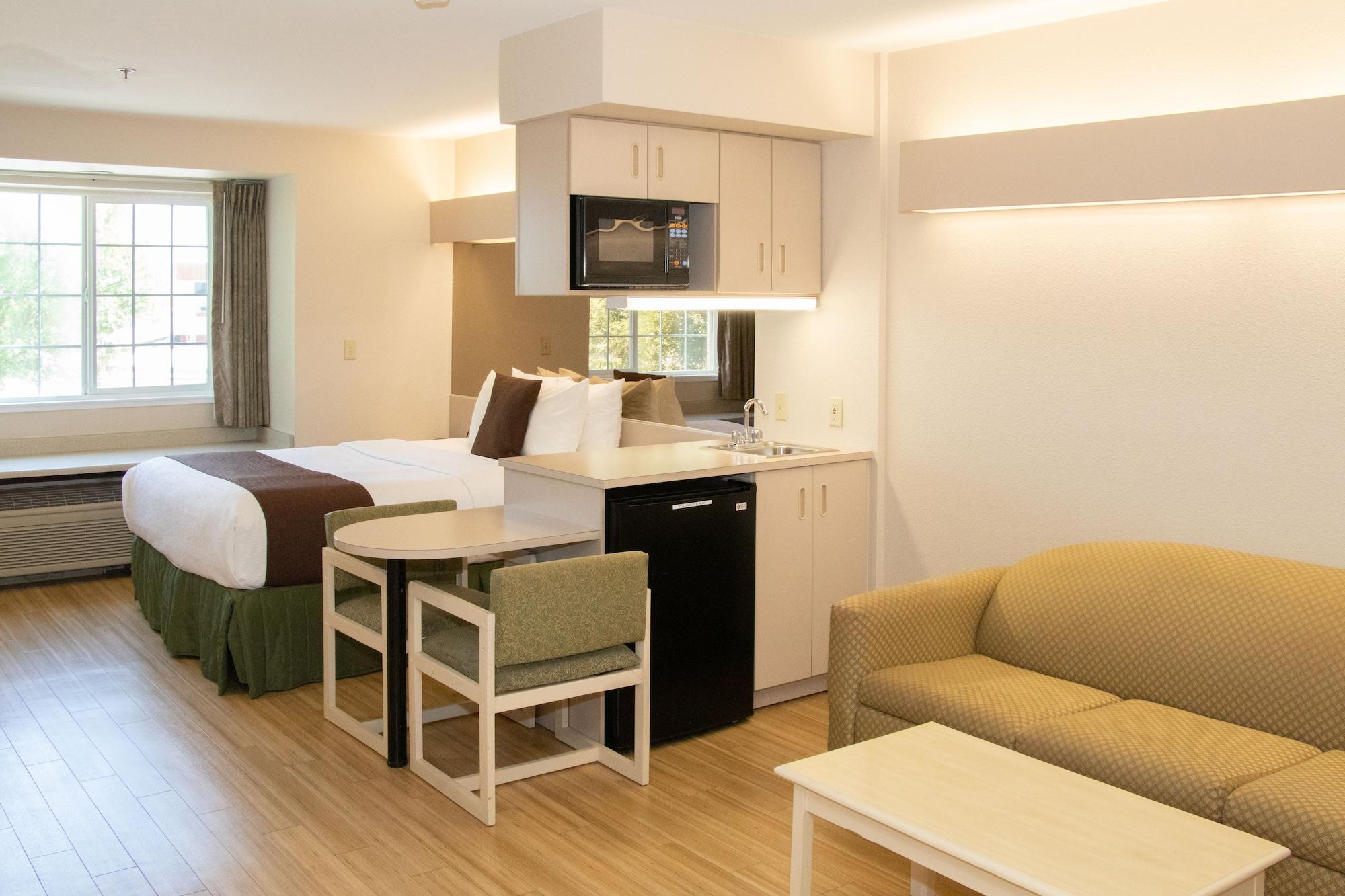 Microtel & 2*